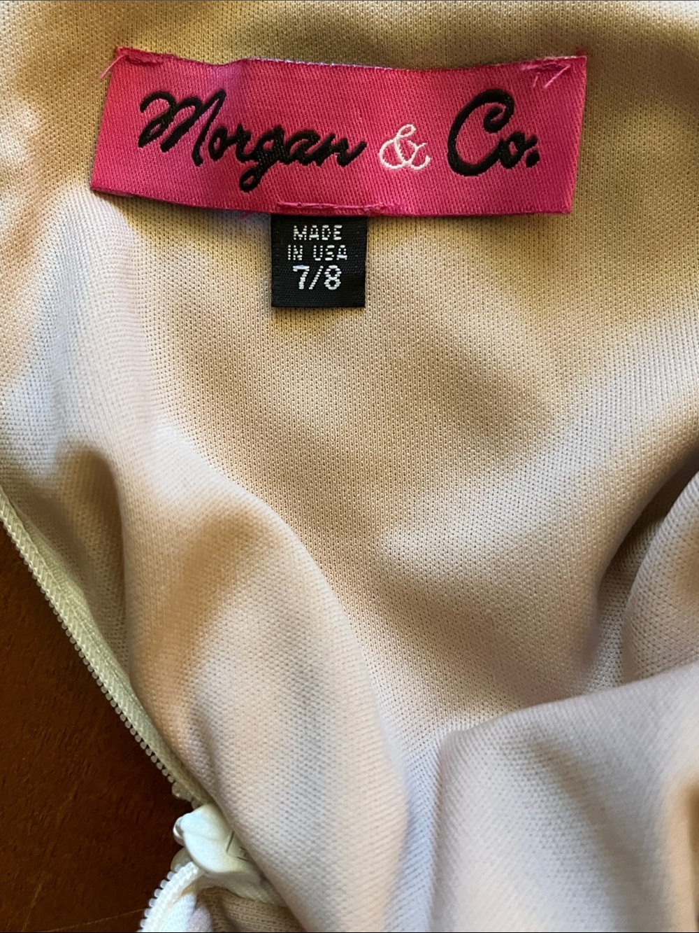 Ivory Lace Open-Back Dress, sequins. Morgan & Co. Stretchy. Bridal shower. S-M - Picture 7 of 12
